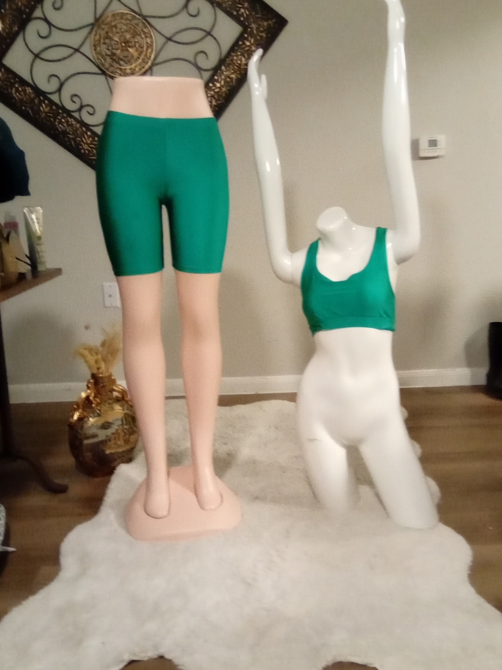Daisy Green Athletic Bike Shorts & Sports Bra Set